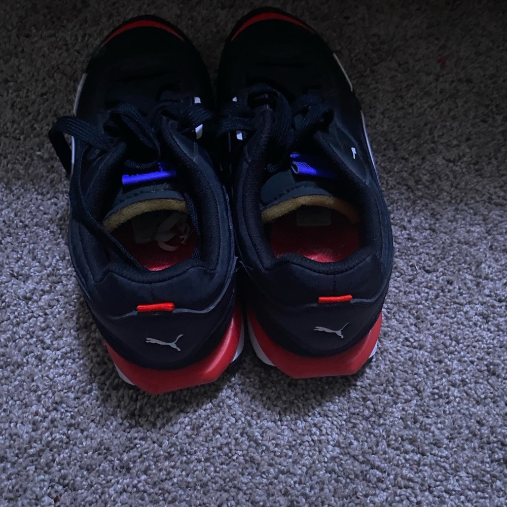 Puma Black and Red Sneakers Sleek Design